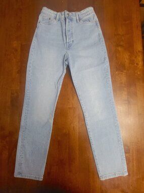 & Denim ~ Sz 2 ~ Button Fly Mom Jeans ~ Excellent Condition